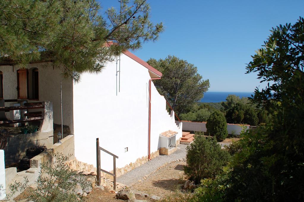 Apartments Casa Vacanze Porto Pino Zewnętrze zdjęcie